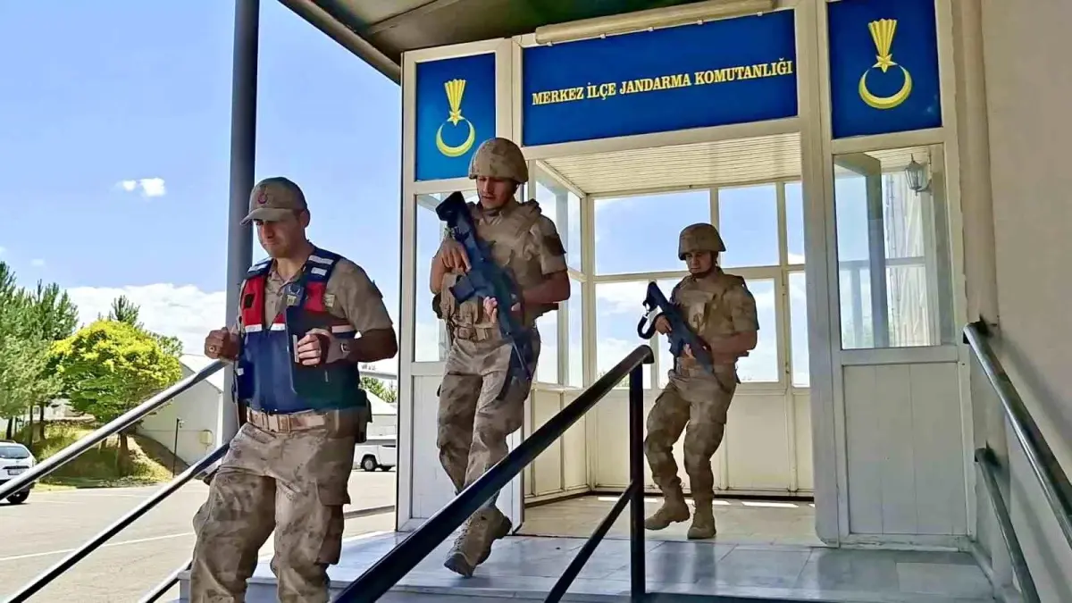 Ağrı Jandarma'ya Tablet Desteği