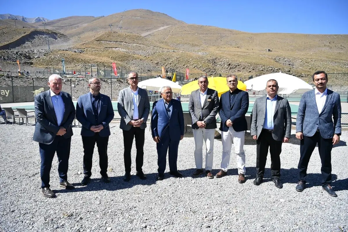 Büyükkılıç, Erciyes'teki Spor ve Turizm Yatırımlarını İnceledi