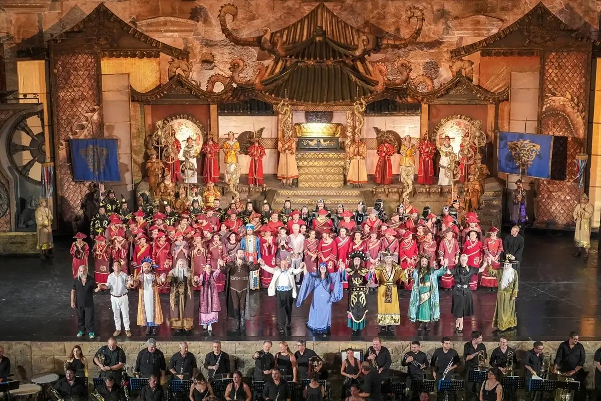 32. Aspendos Festivali 'Turandot' ile Başladı