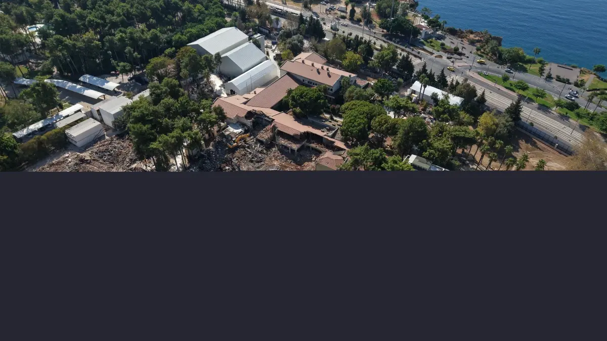 Antalya Arkeoloji Müzesi Yıkıldı