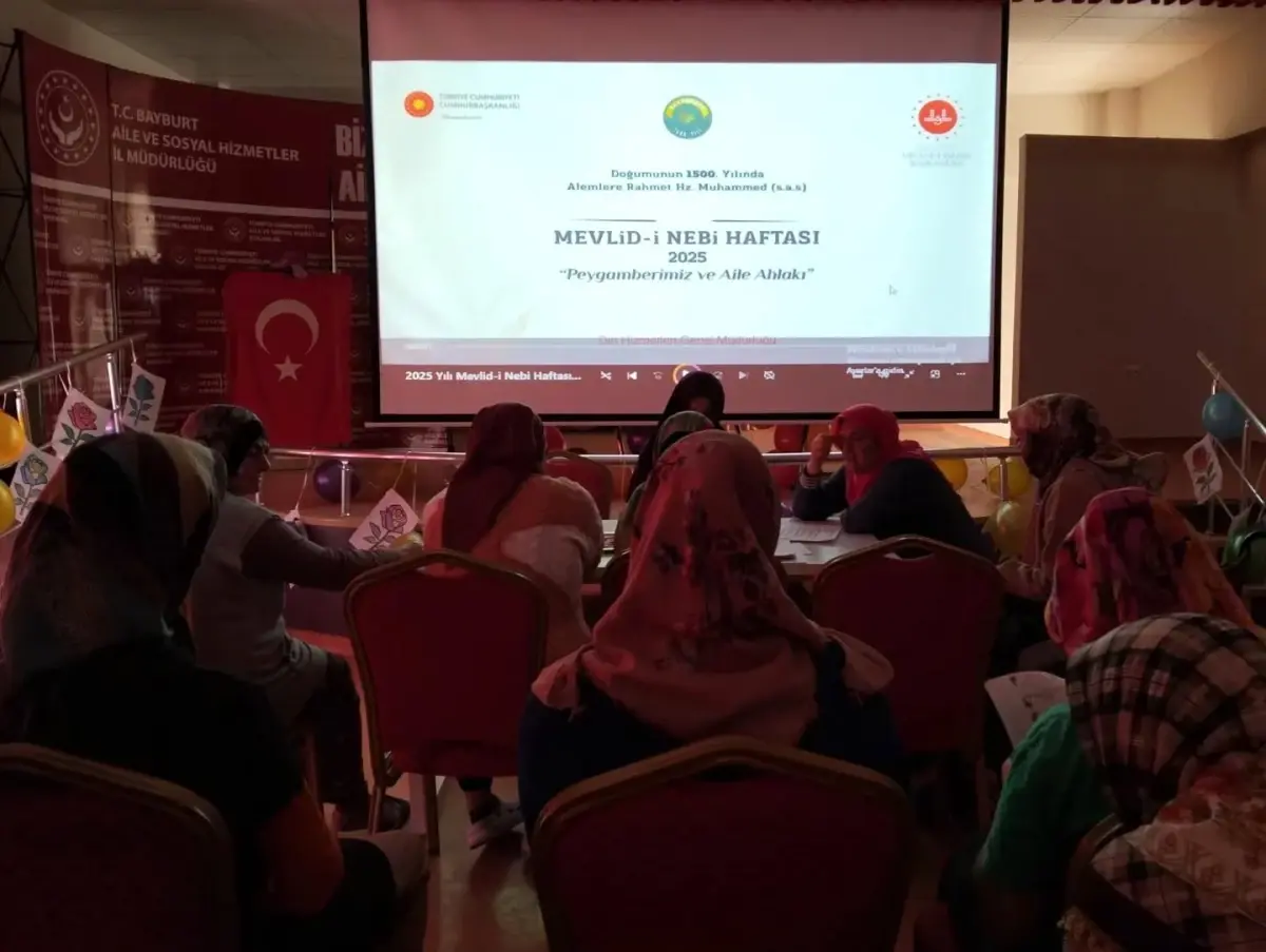Bayburt'ta Engel Tanımayan Mevlid-i Nebi Programı