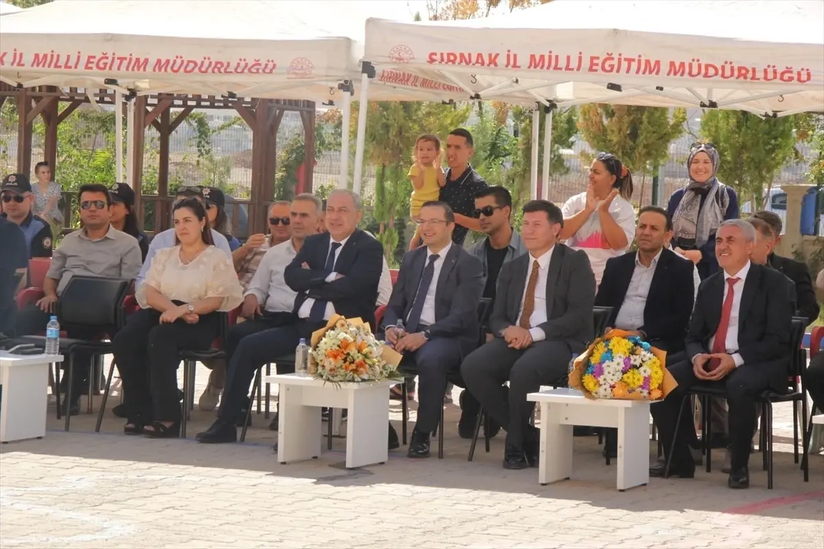 Cizre'de İlköğretim Haftası Töreni Düzenlendi