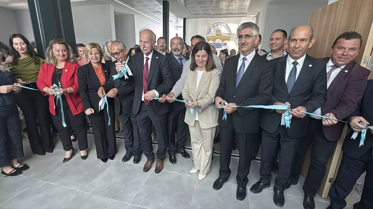 TÜ'de Yeni Amfi Açılışı Gerçekleşti