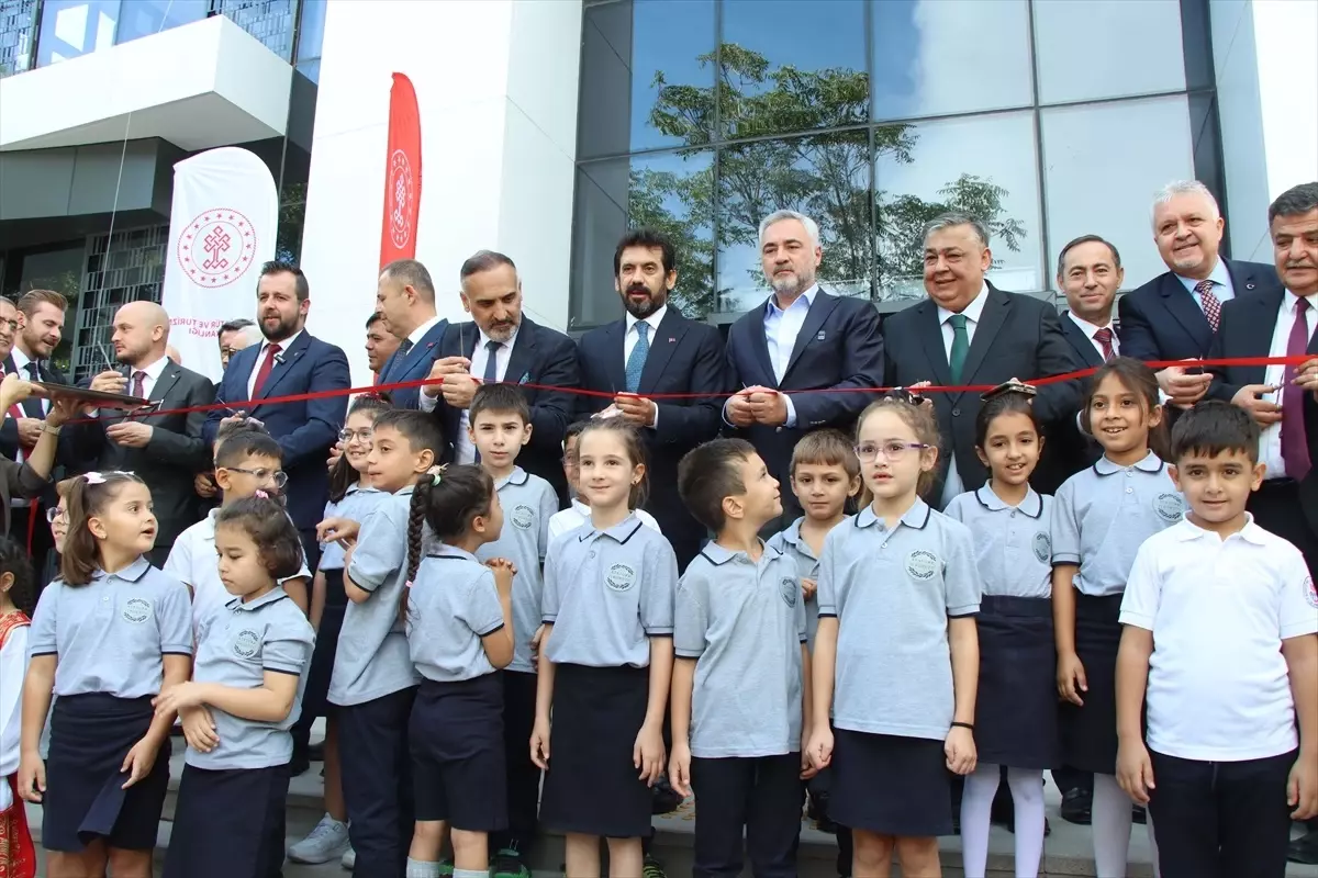 Lüleburgaz'a Modern Halk Kütüphanesi