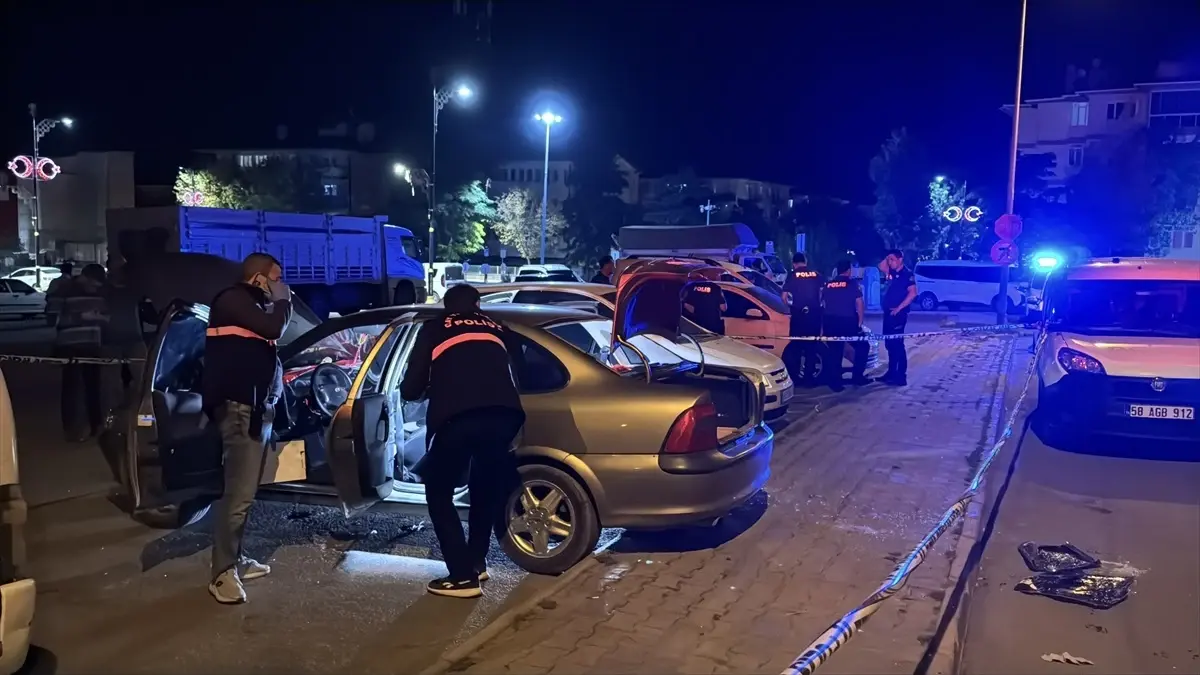 Sivas'ta otomobil patladı: 1 çocuk yaşamını yitirdi