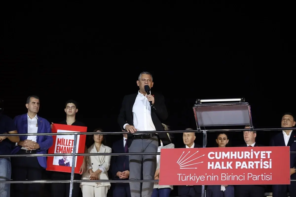 Özgür Özel'den Bahçelievler Mitingi