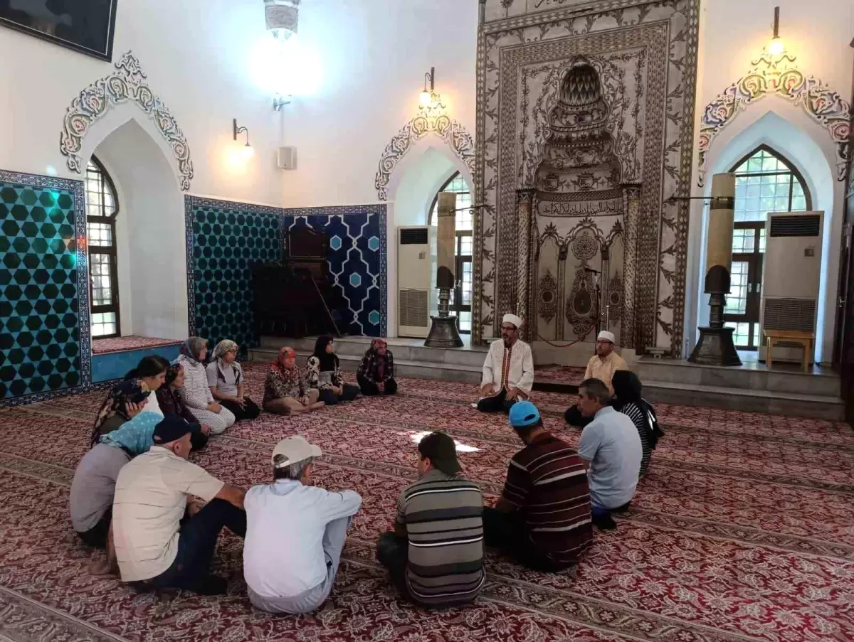 Engelli Bireylerden Cami Ziyareti