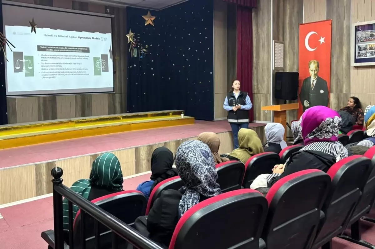 Ardahan'da Uyuşturucu Eğitimi