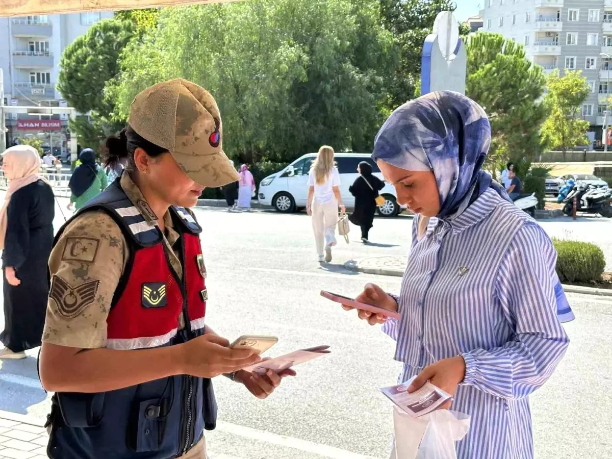 Jandarma Öğrencilerle Buluştu