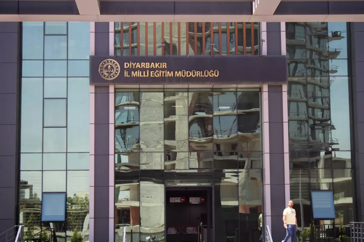 Öğretmene Saldırı Kınandı