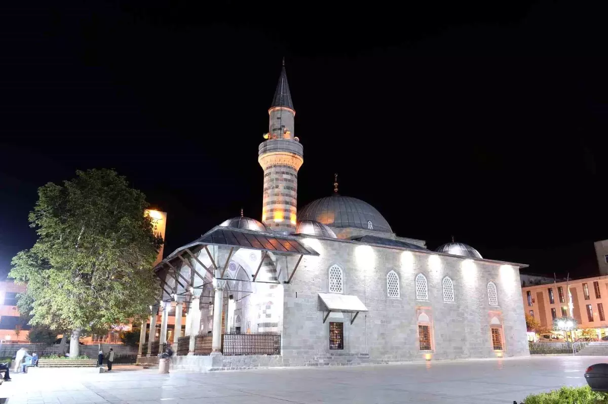 Hafız Ali Turhan Yeni Görevine Başladı