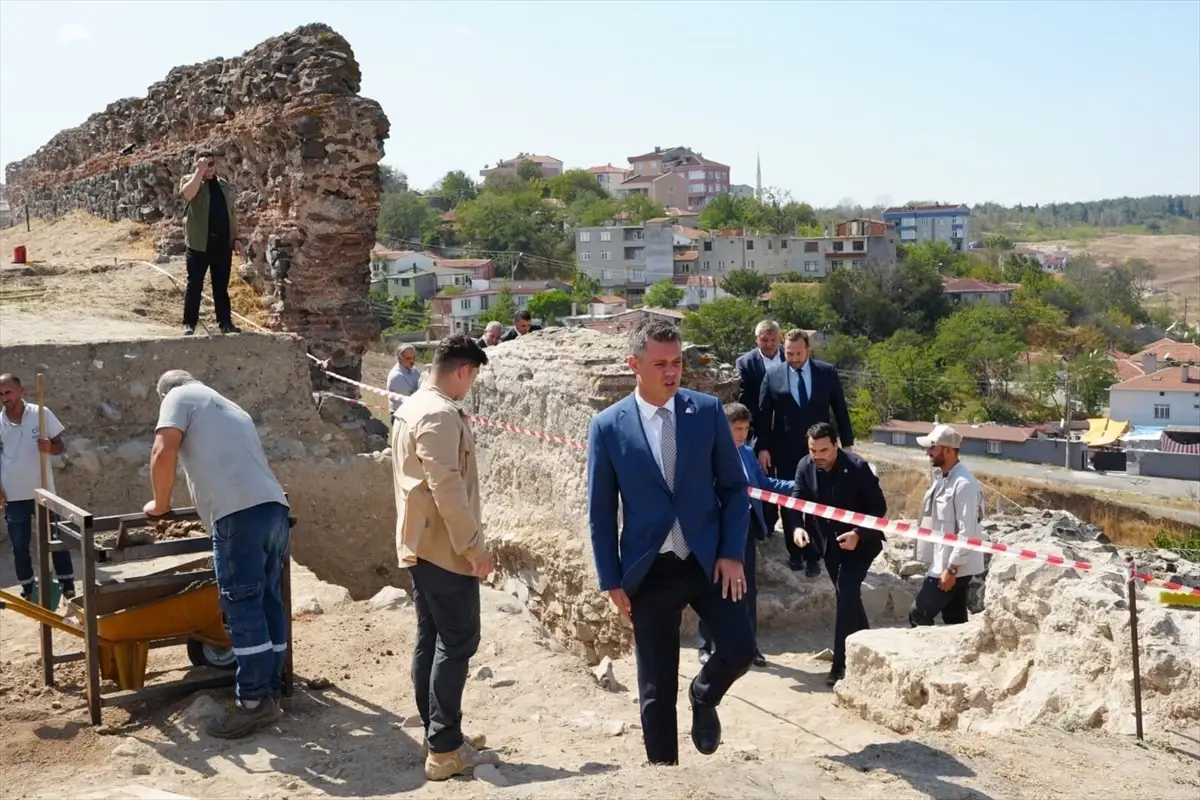 Çorlu Kalesi'nde Kazı Çalışmaları Devam Ediyor