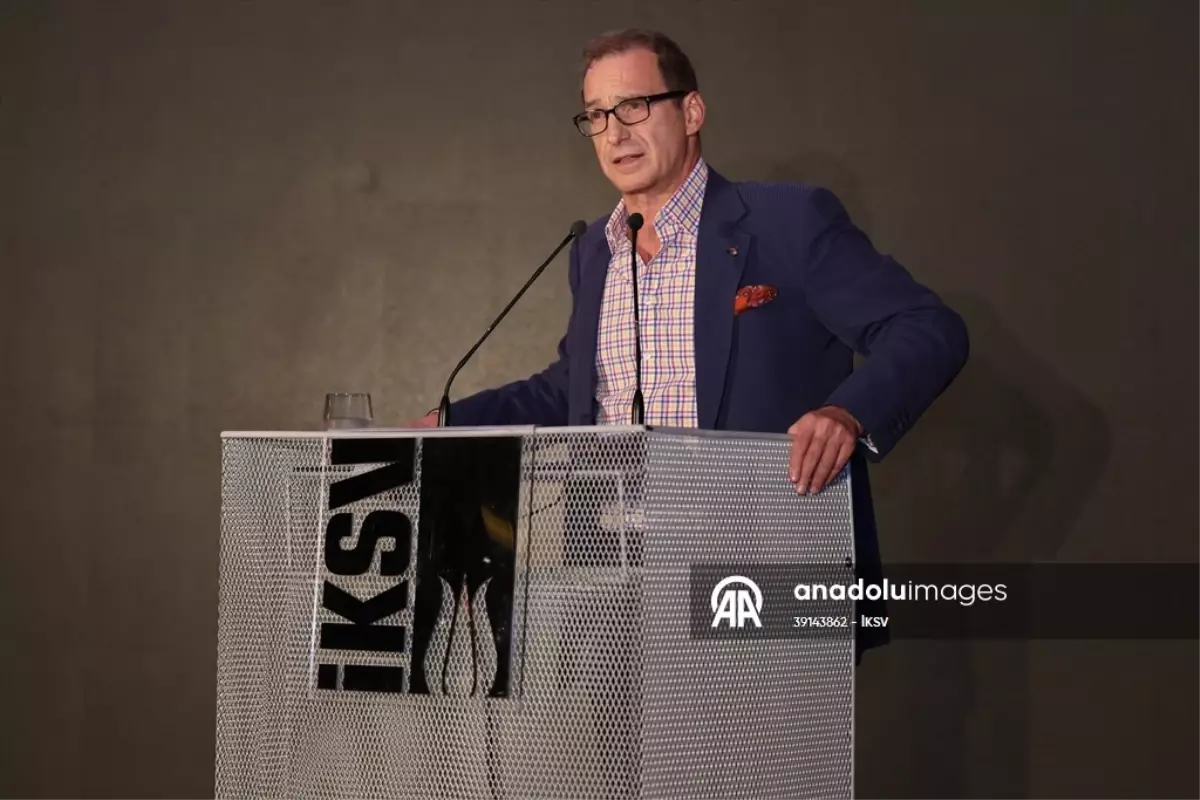 Ömer Koç'tan İstanbul Bienali'nin açılışına damga vuran Gazze tepkisi