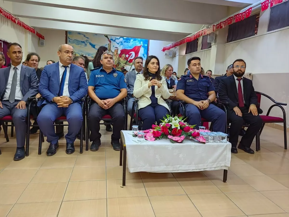Bahşılı'da İlköğretim Haftası Töreni