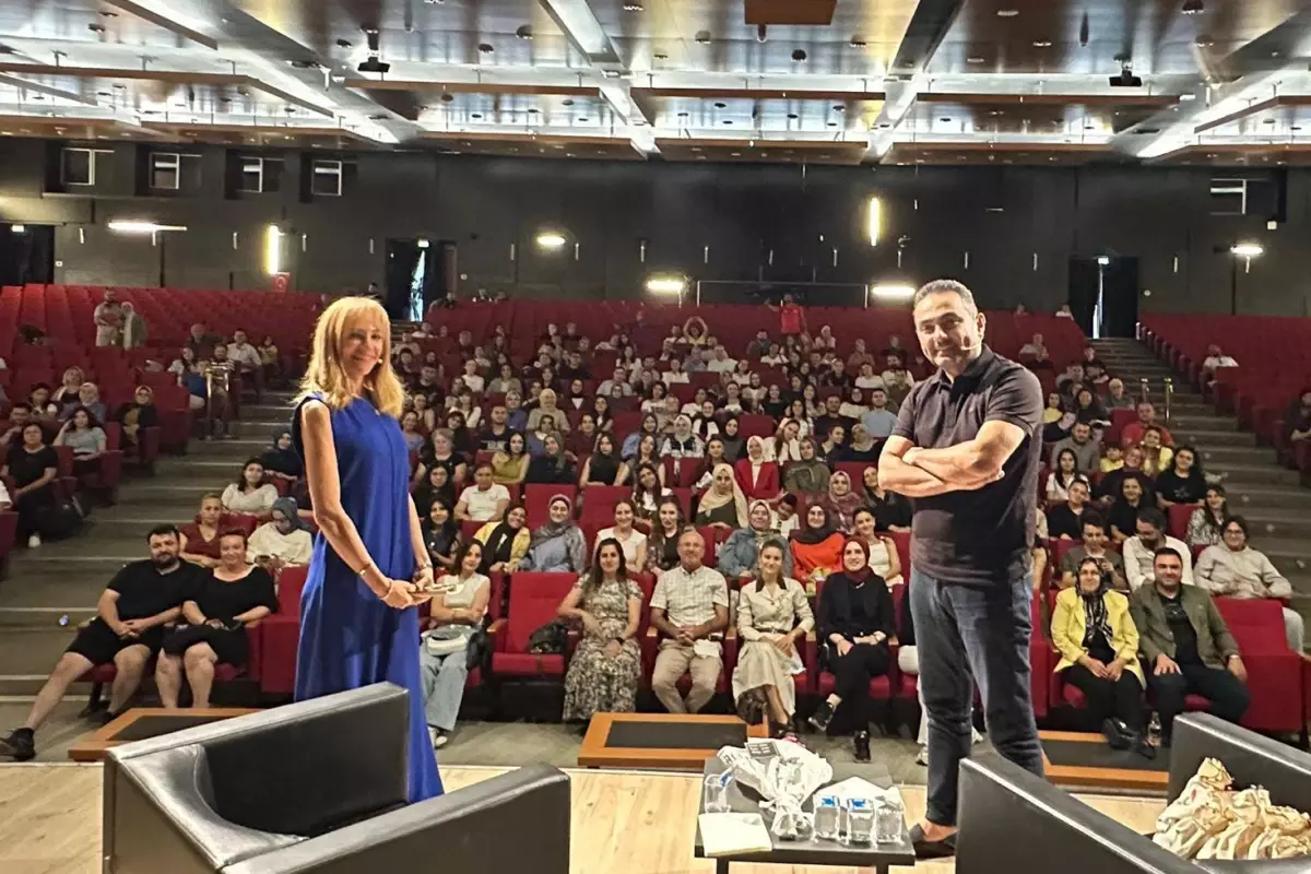 Türkiye Kültür Yolu Festivali'nde Züleyha Ortak ve Beyhan Budak'a yoğun ilgi