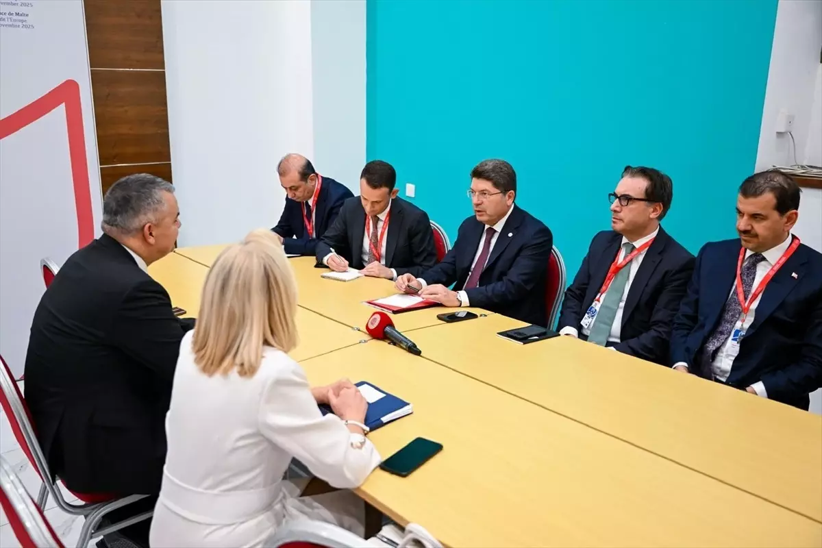 Adalet Bakanı Tunç Malta'da Görüşmeler Yaptı