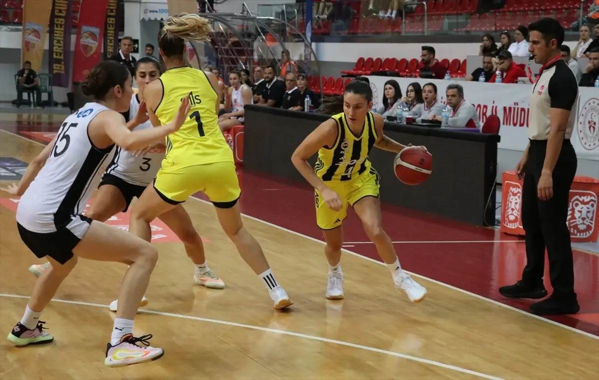 Fenerbahçe Opet Erciyes Kupası'nda Galip