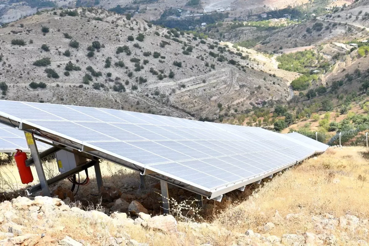 Yeşilyurt'ta Güneş Enerji Santrali ile Enerji Maliyetleri Düşüyor