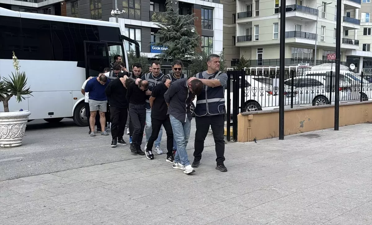 Edirne'de şehit ailesini dolandıran 10 zanlı tutuklandı