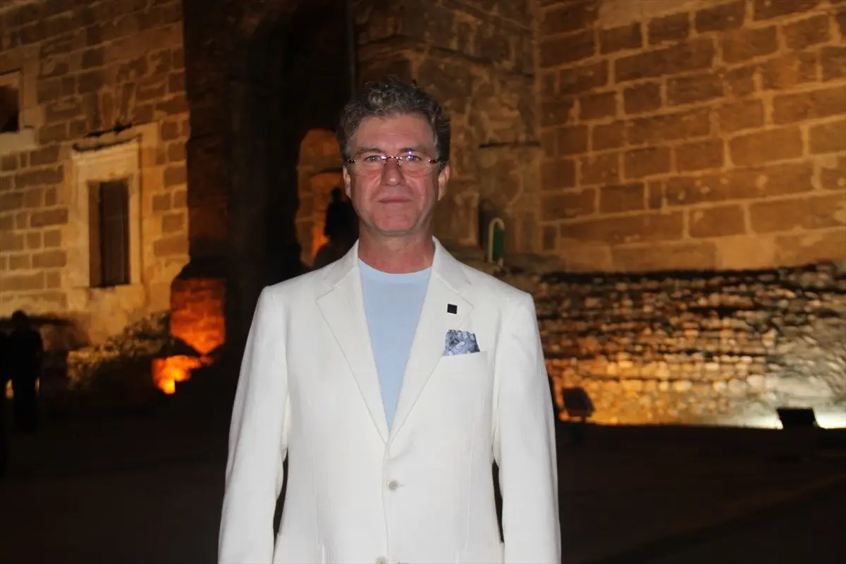 Kuğu Gölü Balesi Aspendos'ta Sahnelendi