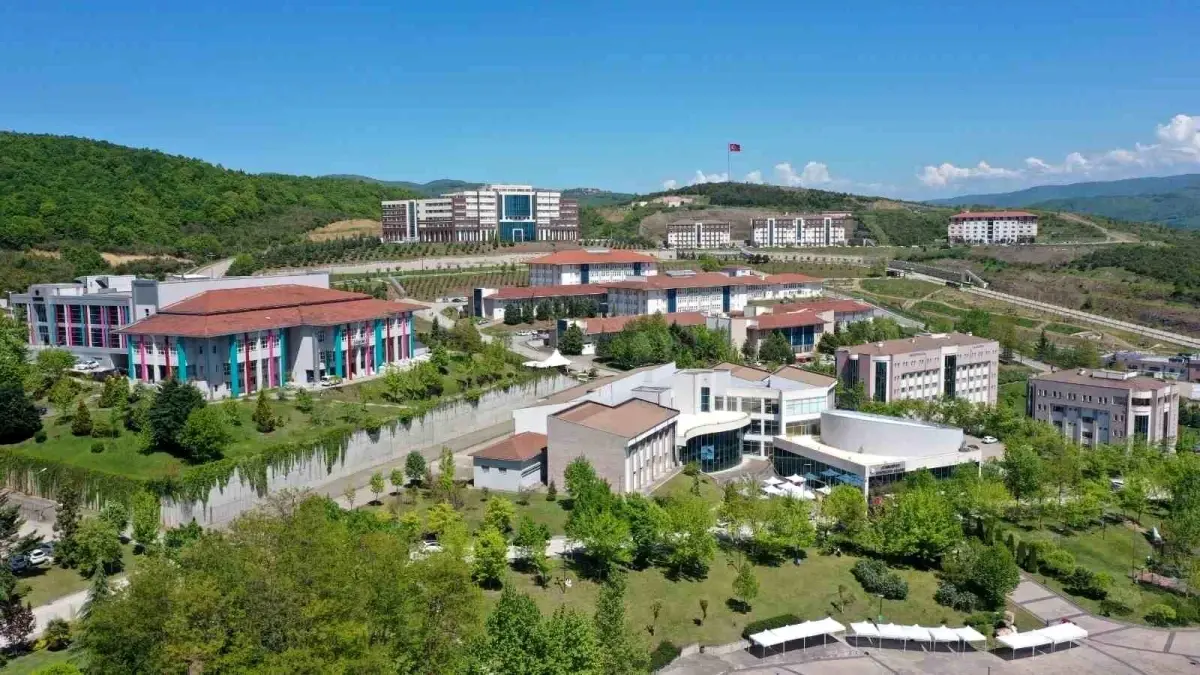 Düzce Üniversitesi'nden Sosyal Transkript Uygulaması