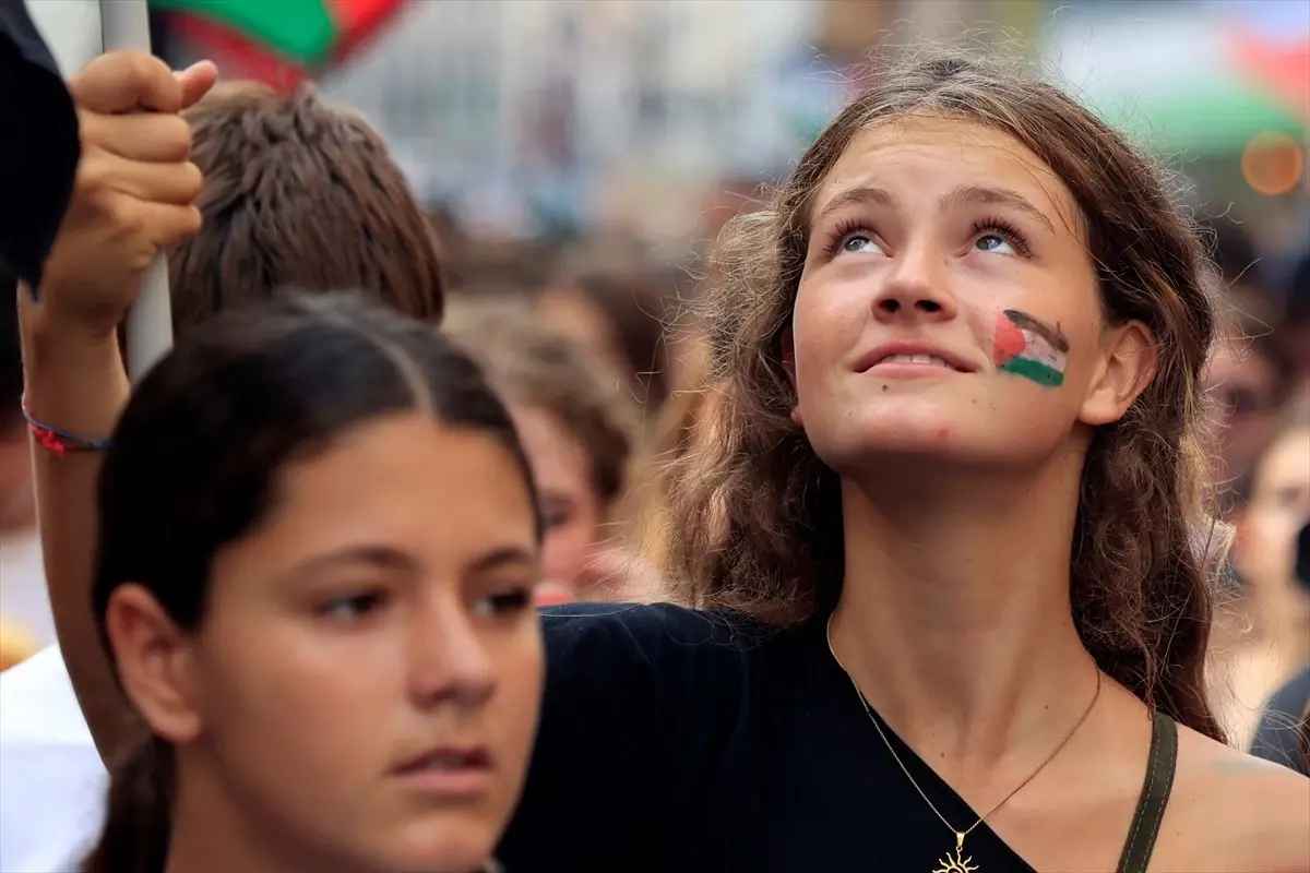 İtalya'da Gazze İçin Genel Grev ve Protestolar