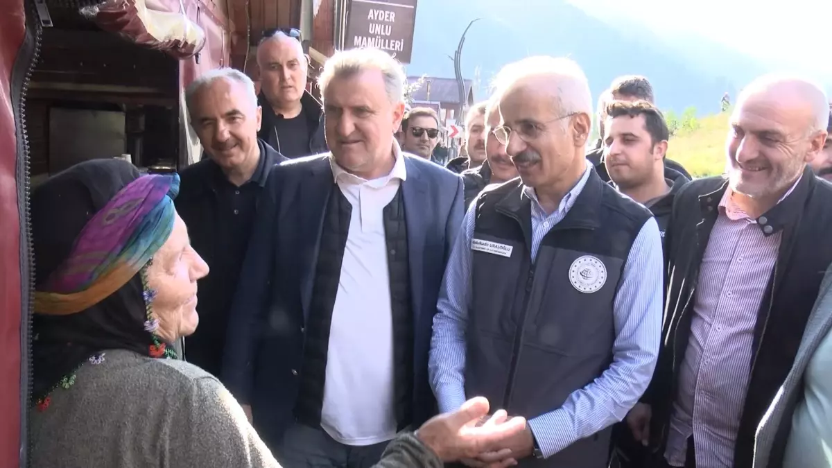 Ayder Yolu Ulaşima Açıldı