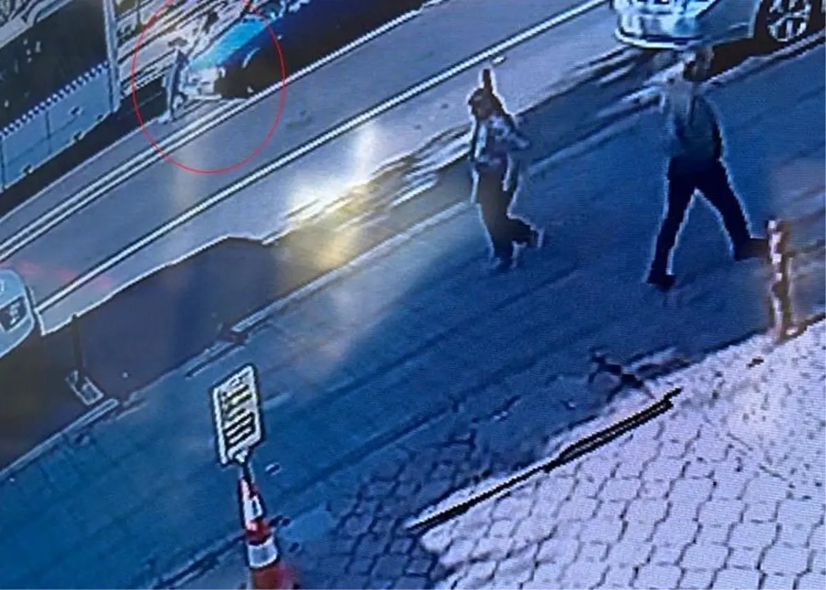Çorlu'da Otomobil Yaya Kıza Çarptı