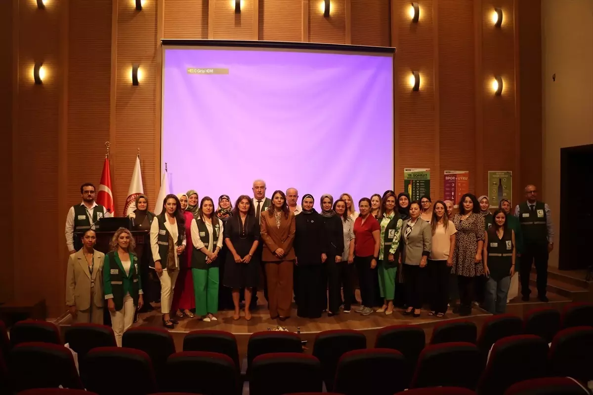 Yeşilay Hatay'da 'Güçlü Kadınlar' Toplantısı