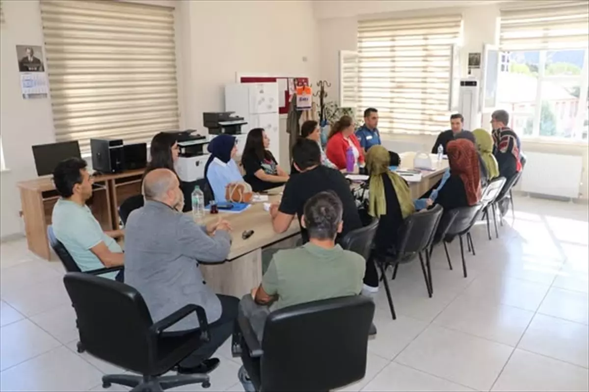 Kaymakam Atalık Keban Ortaokulunu Ziyaret Etti