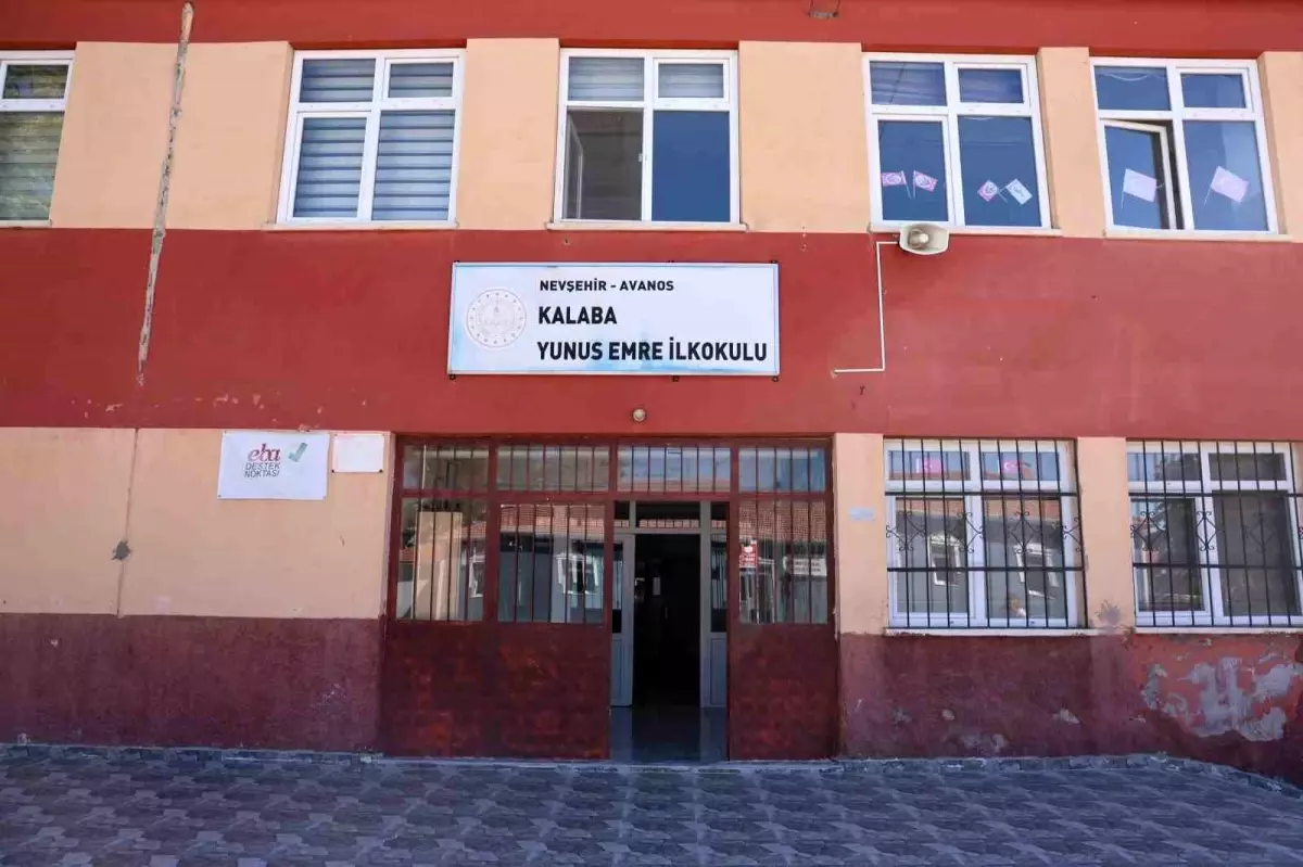 9 Yaşındaki Öğrenci Kekin Boğazına Kaçmasıyla Hayatını Kaybetti