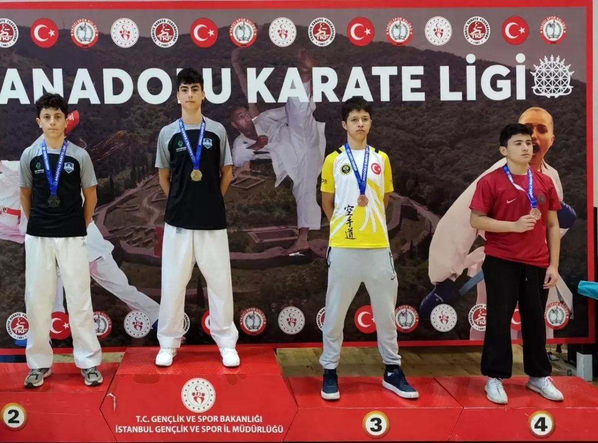 Çayırova Karate Takımı, Anadolu Karate Ligi'nde 5 Madalya Kazandı