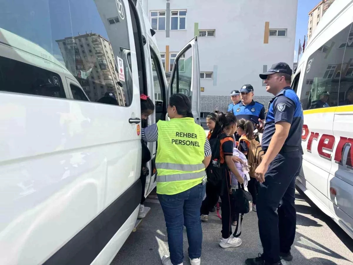 Kayseri'de Okul Servislerine Denetim Yapıldı