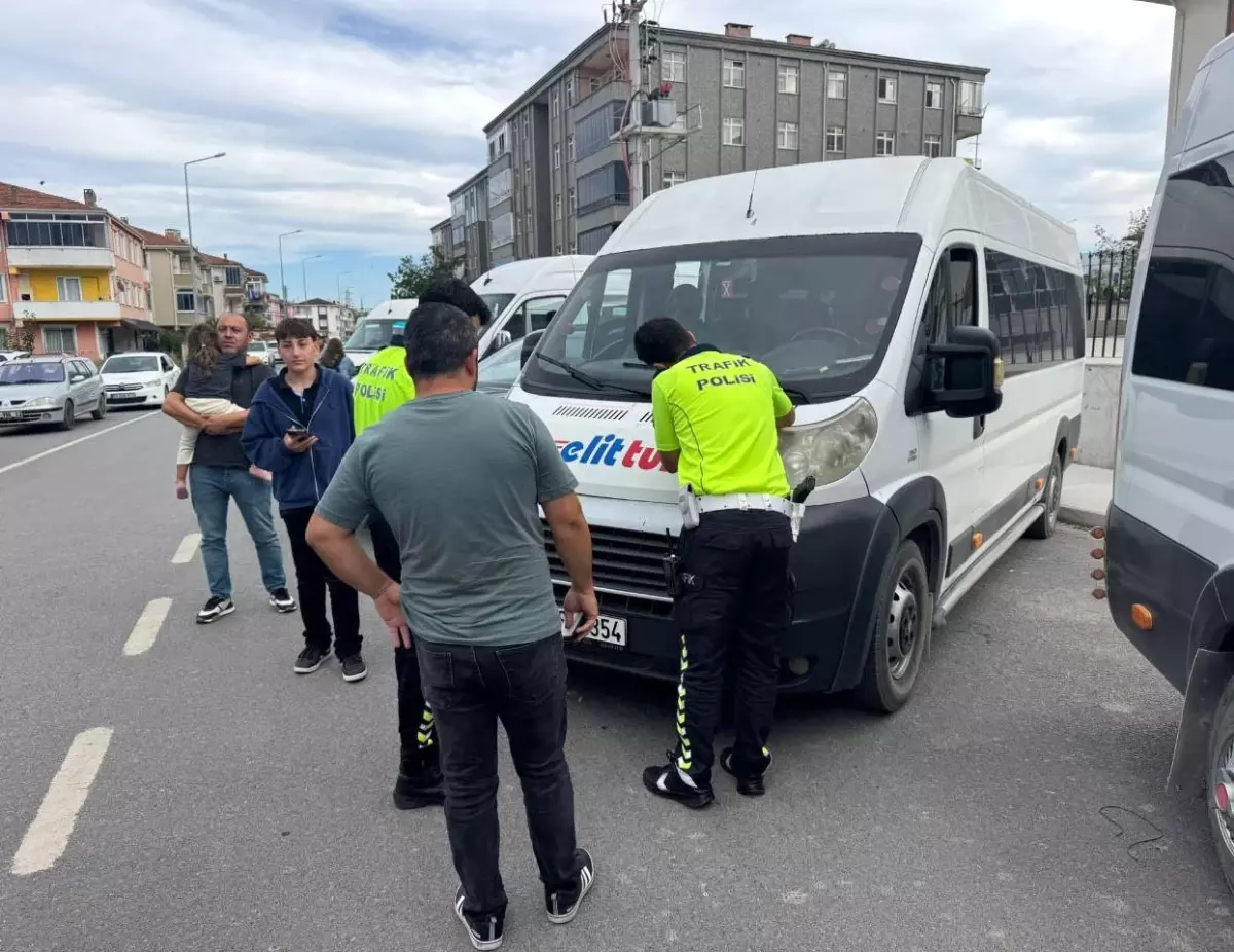 Karasu'da Okul Servislerine Sıkı Denetim