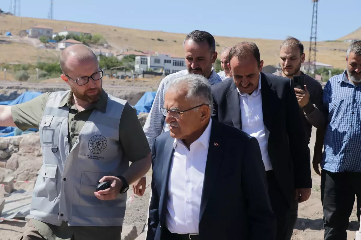 İncesu'da 11. Yüzyıla Ait Mezarlar Bulundu