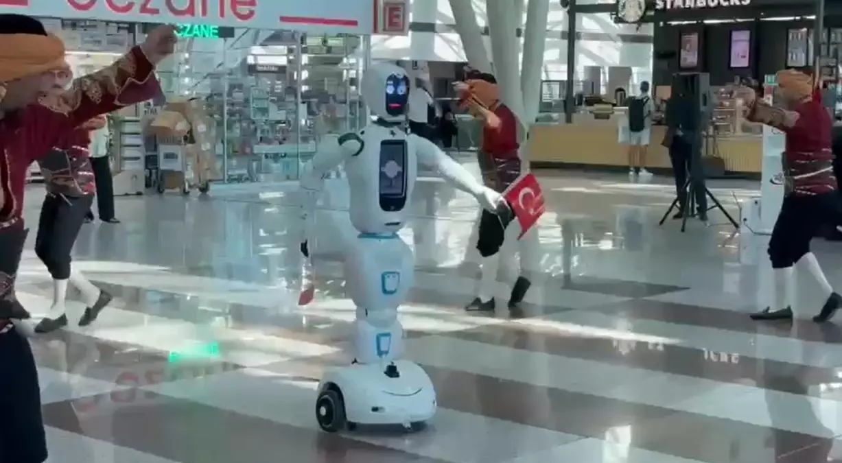 Robot ve Seymenler Dansla Buluştu