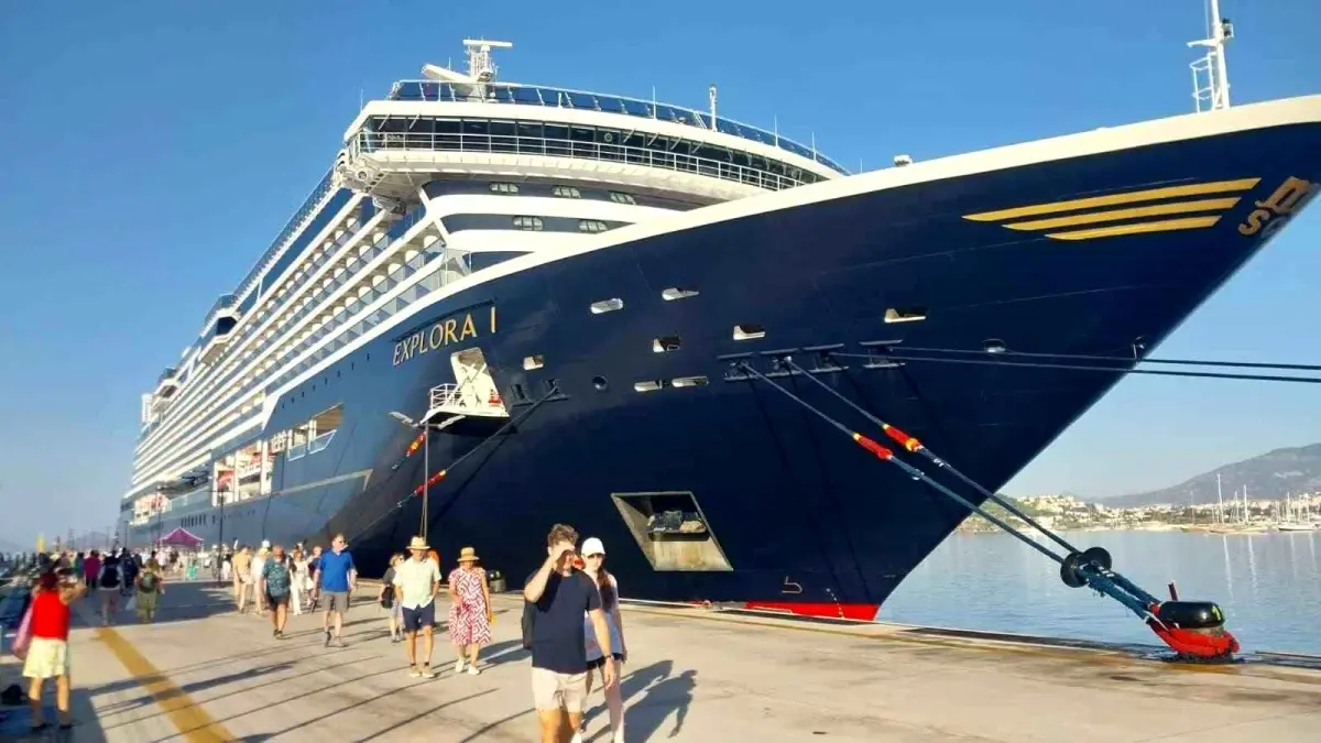 Bodrum'a 743 Amerikalı Turist Getiren Geminin Ziyareti