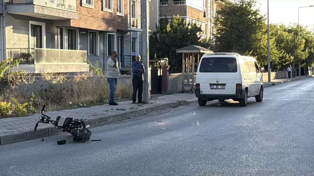 Elektik Bisikletli Çocuk Ağır Yaralandı
