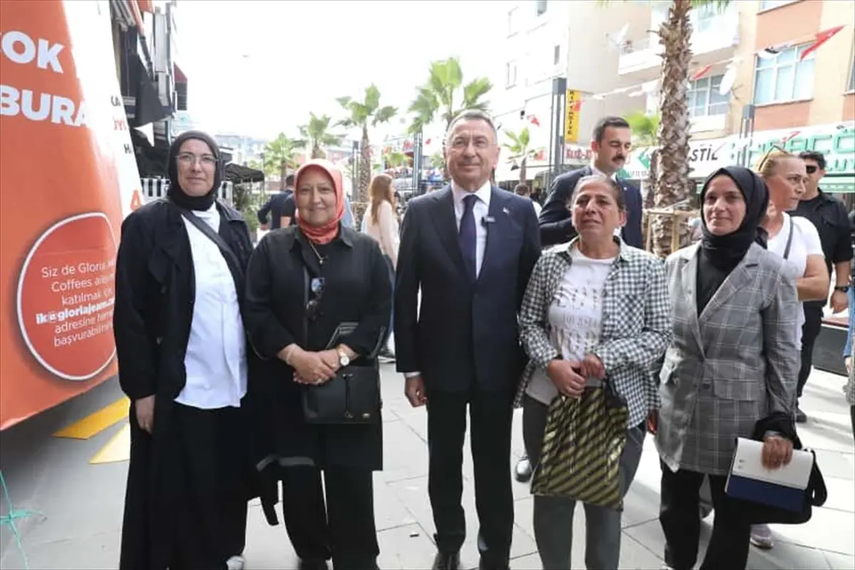 TBMM Dışişleri Komisyonu Başkanı Oktay, Sancaktepe'de ziyaretlerde bulundu
