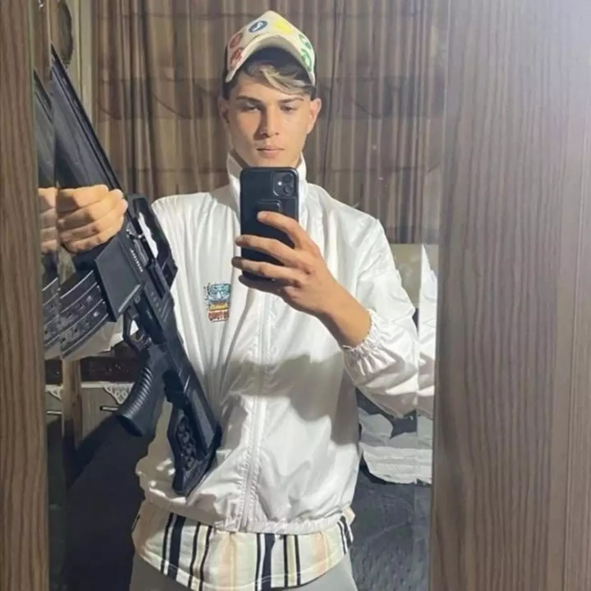 Oğul, Annesini Ava Gitmemesi Üzerine Vurarak Öldürdü