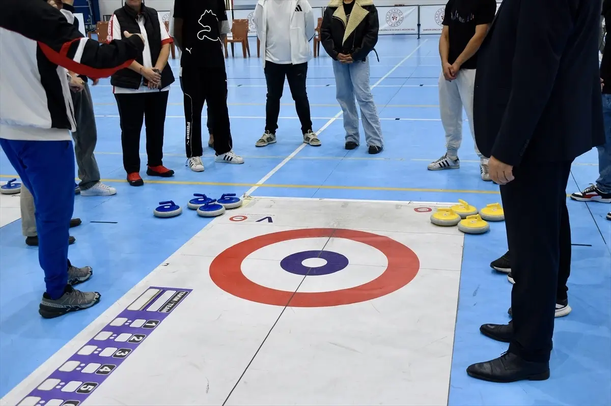 Samsun'da Suça Sürüklenen Çocuklara Floor Curling Eğitimi