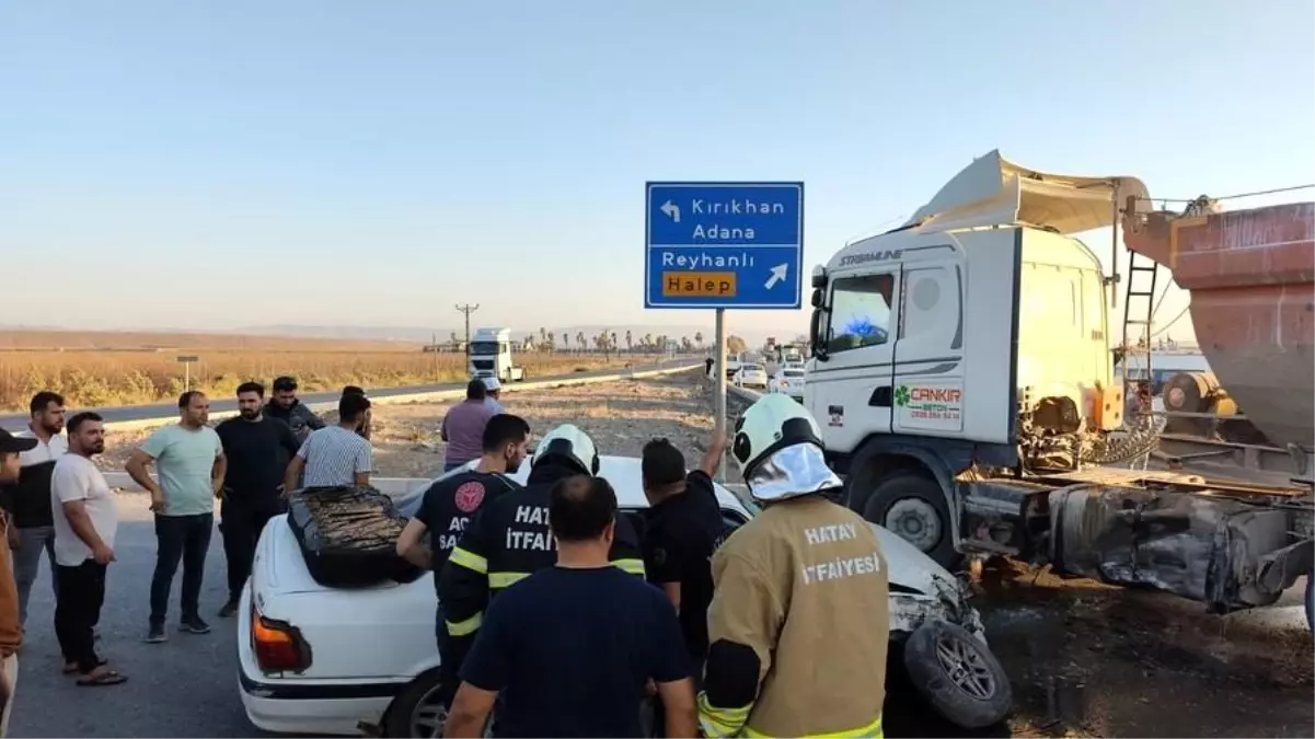 Hatay'da Tırla Çarpışma: 2 Yaralı