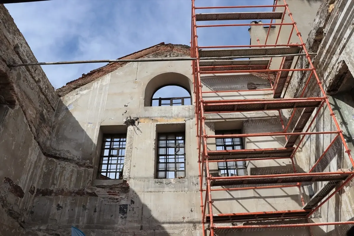 Yıldırım'da Tarihi Kilise Sanat Merkezine Dönüşüyor