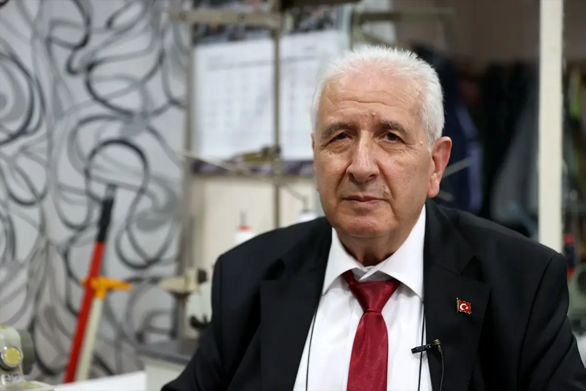 Yılın Ahisi: 56 Yıldır Terzilik Yapıyor