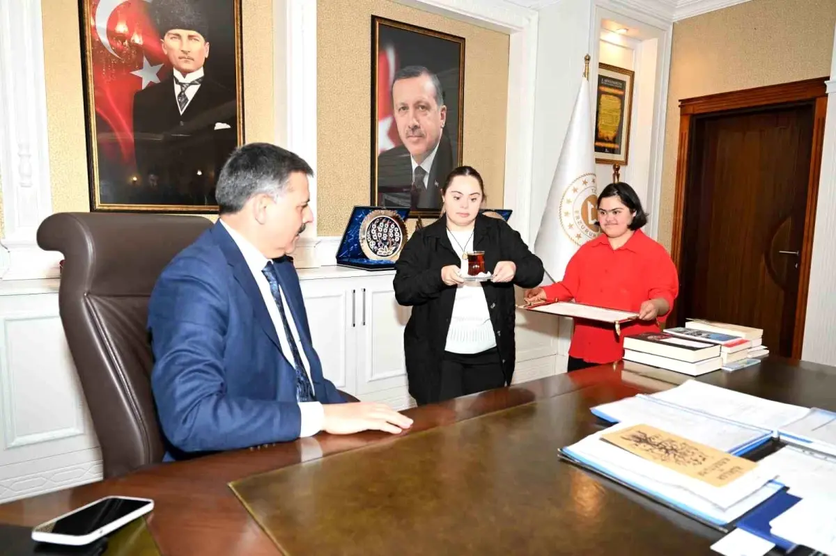 Erzurum Valiliği'nde Özel Çocuklar Göreve Başladı