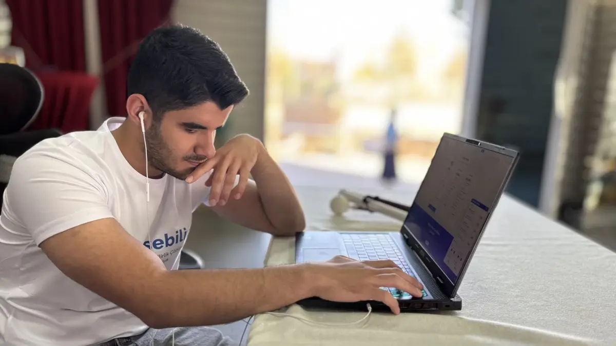 Görme Engelli Deniz’den Erişilebilir Uygulama