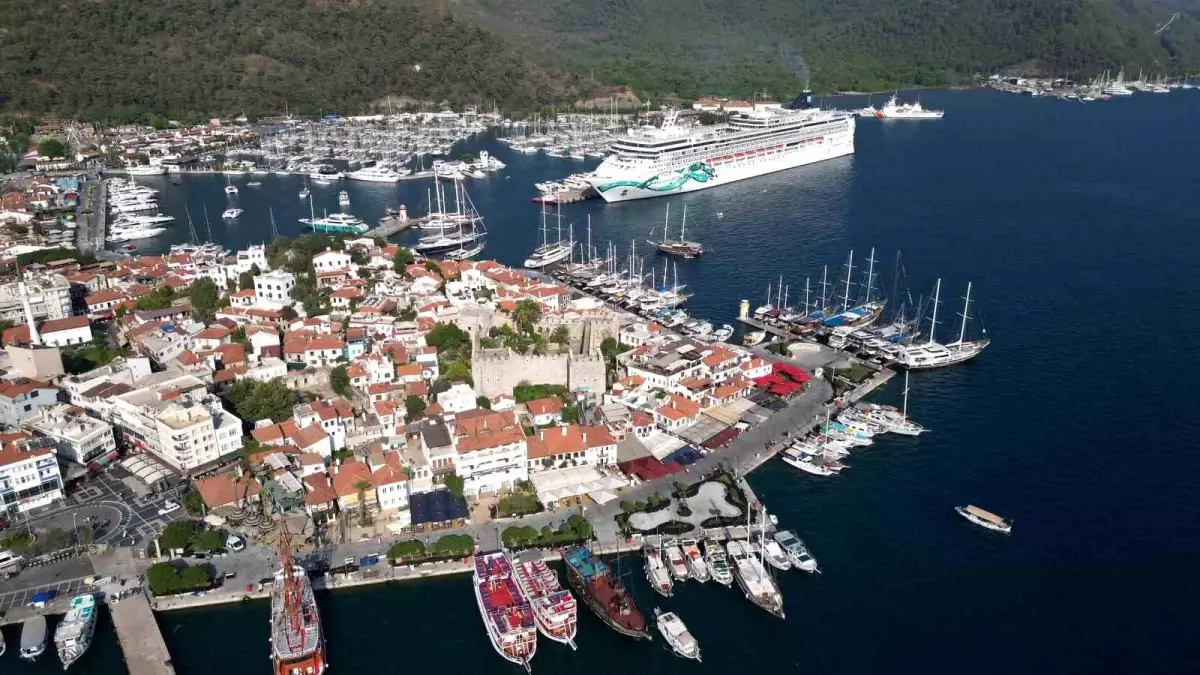 Marmaris'in Turizm Sezonu Değerlendirildi