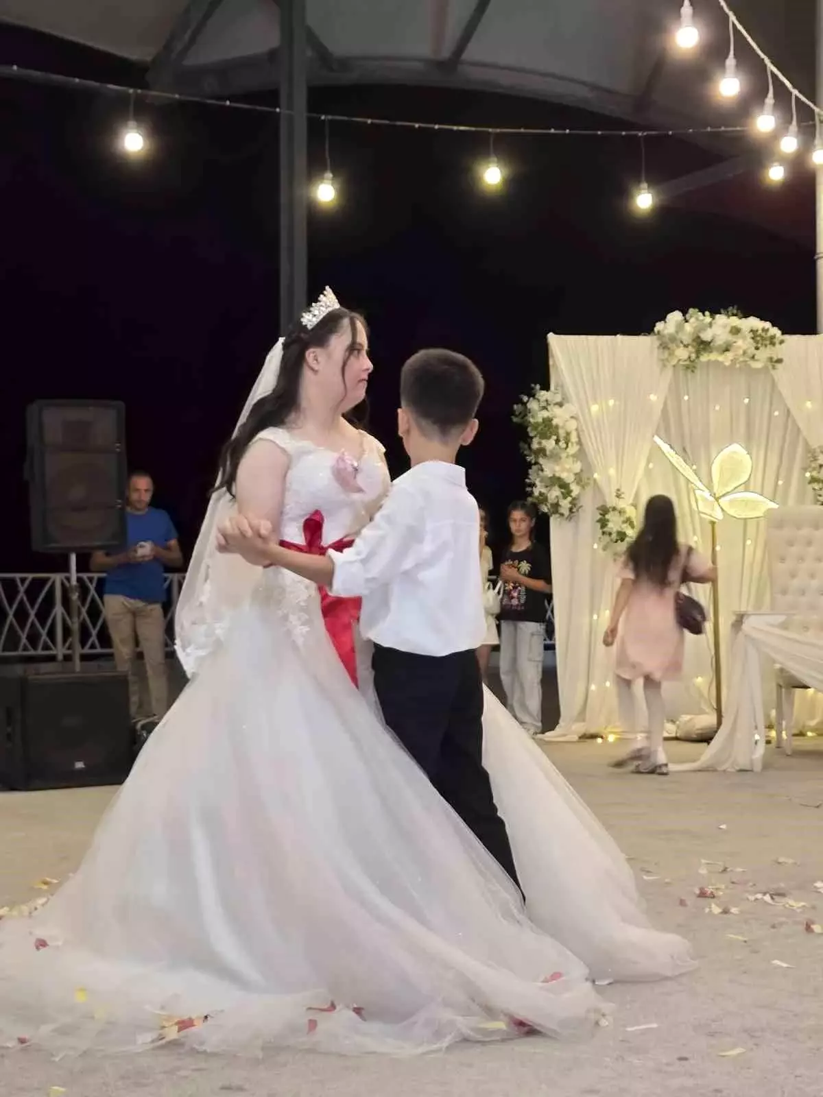 Gülsüm'ün Gelinlik Hayali Gerçek Oldu