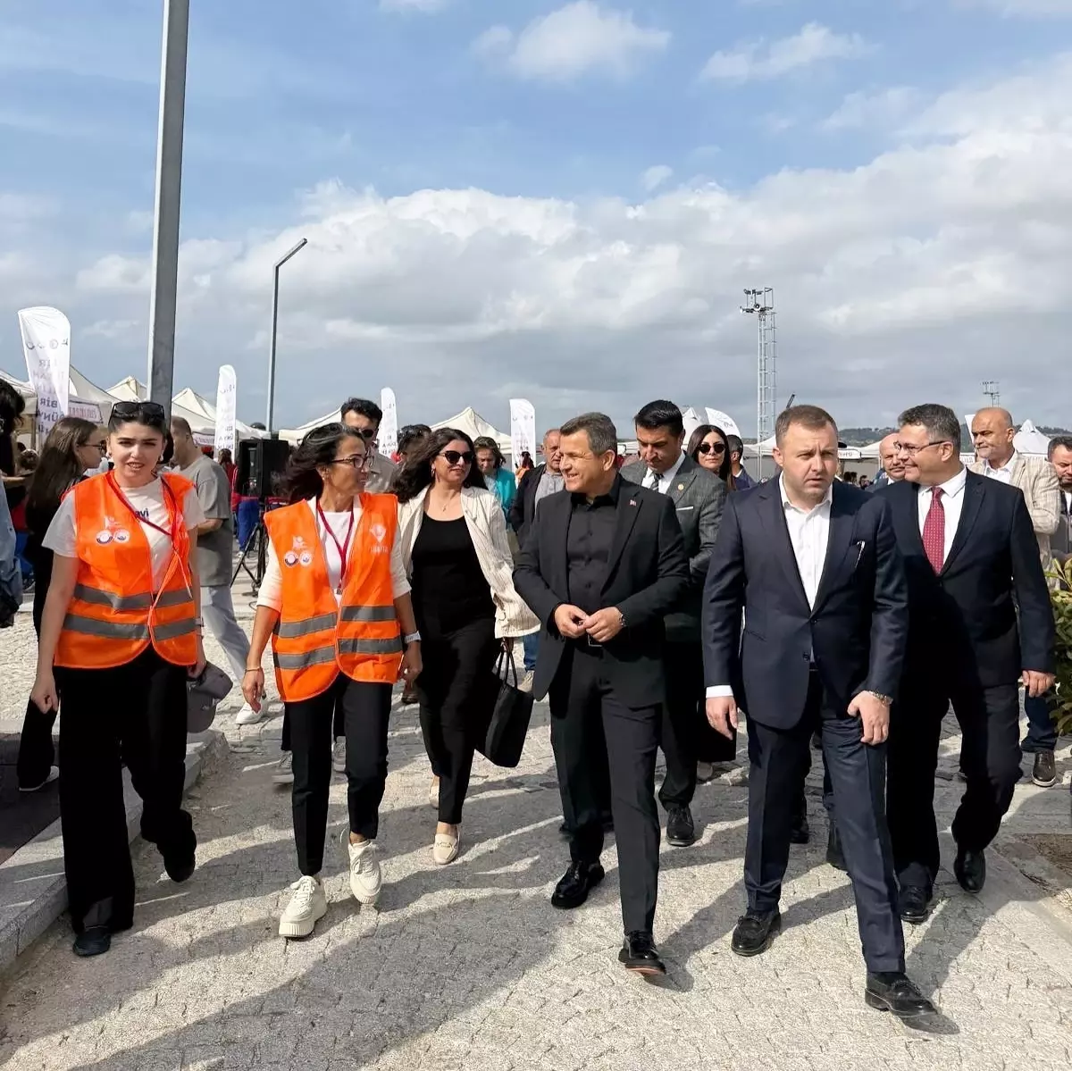Bir Tutam Bilim Şenliği Başladı