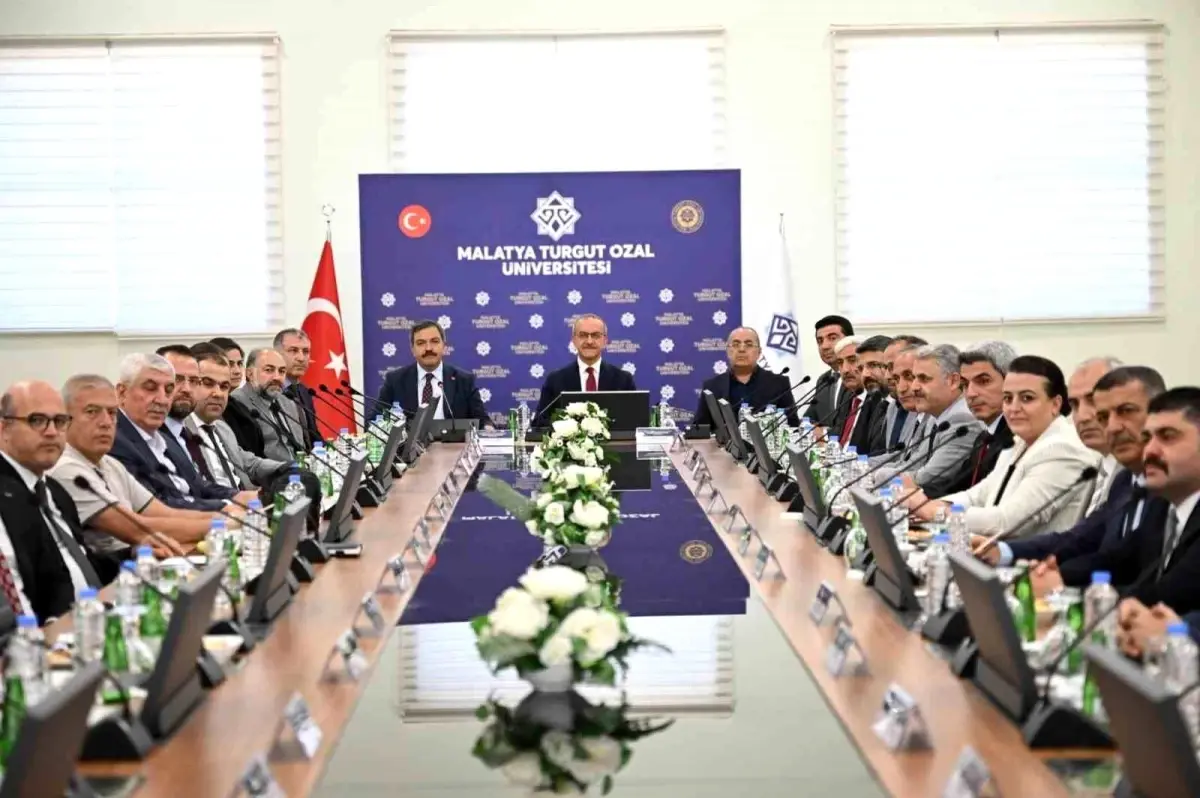Malatya Turgut Özal Üniversitesi Danışma Kurulu Toplantısı Gerçekleştirildi